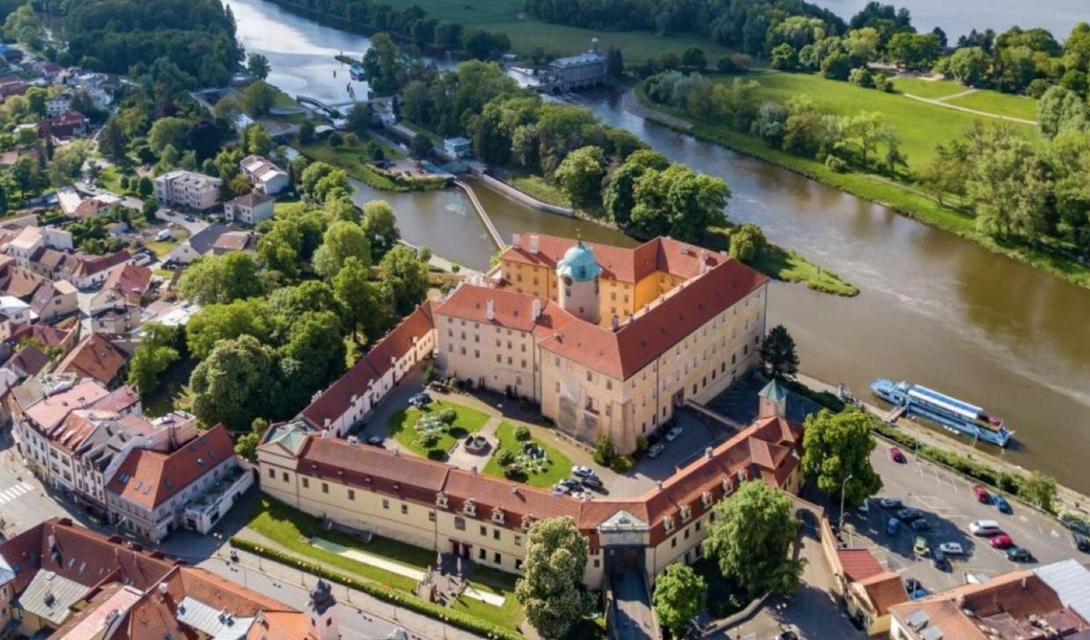 And Fontain * Podebrady